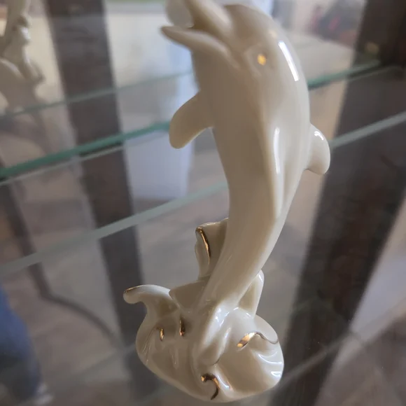 Lenox Cream and Gold Dolphin and Swan Figurines - Picture 5 of 6